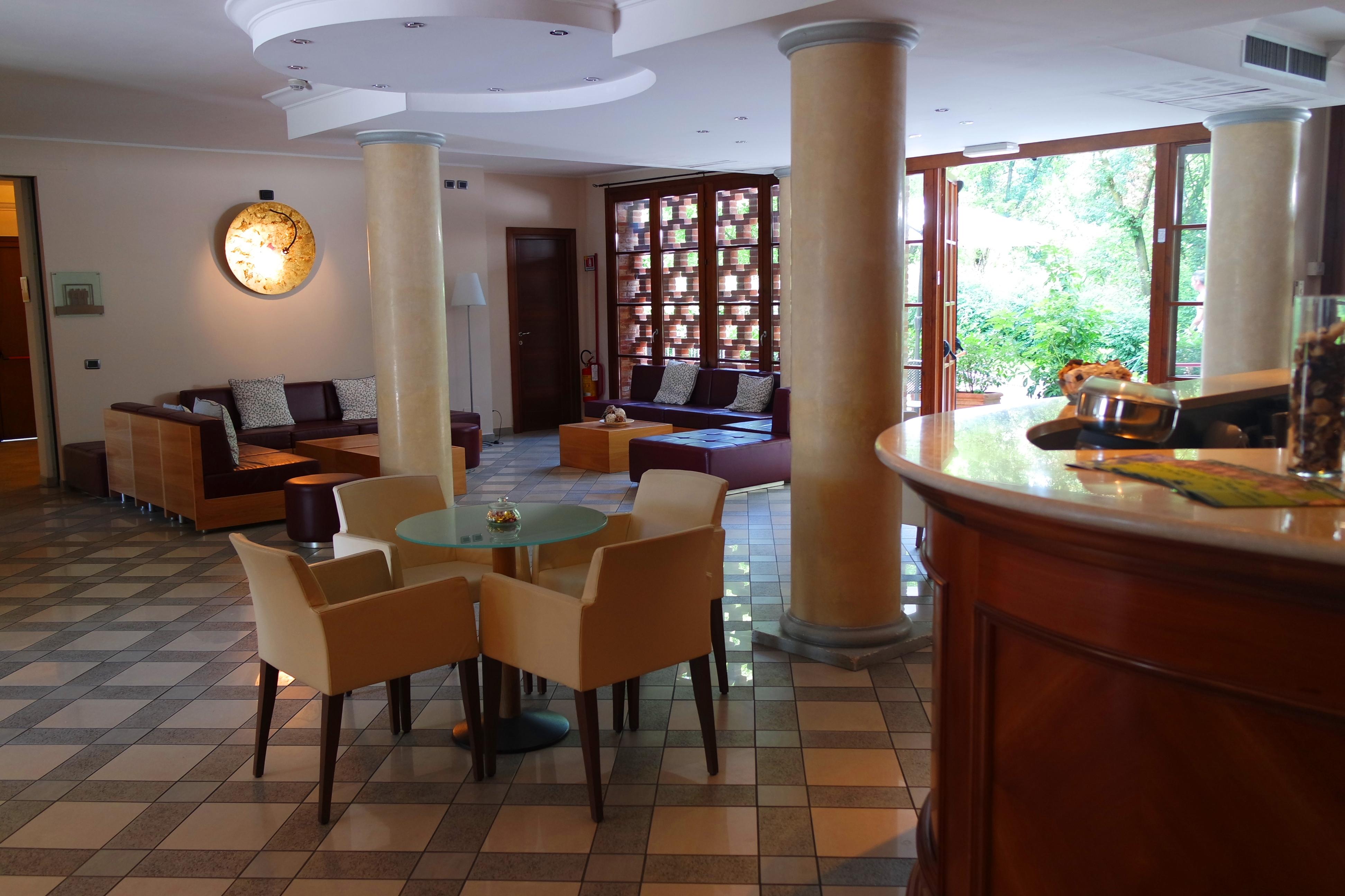 Country Hotel Castelbarco Vaprio d'Adda Exterior photo