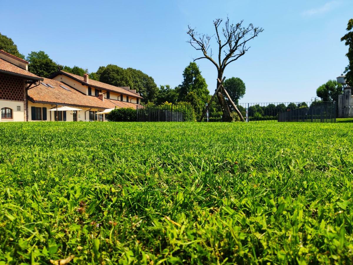 Country Hotel Castelbarco Vaprio d'Adda Exterior photo